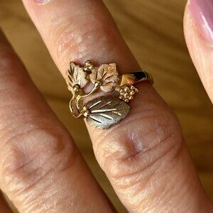 SOUTH DAKOTA GOLD RING